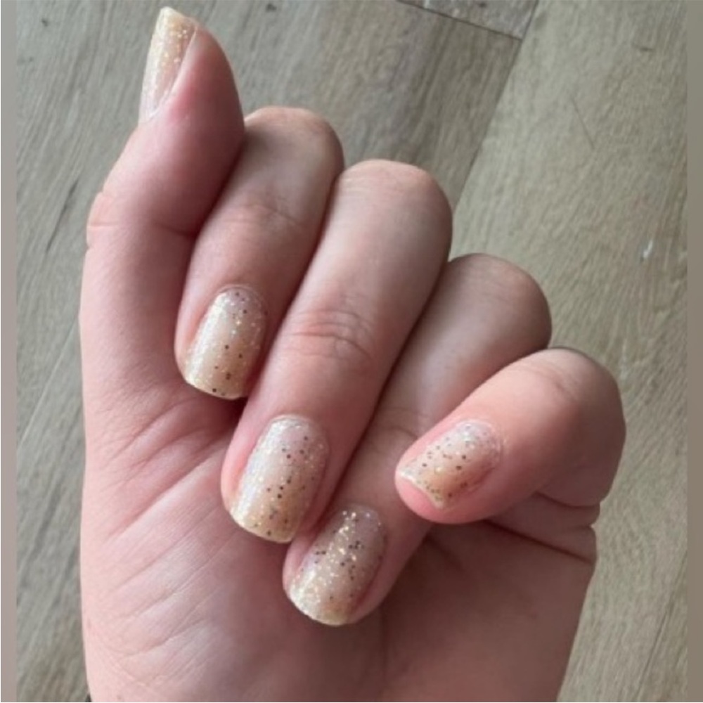 *Retired* Color Street: Champagne Sugar | Gold Silver Glitter Sparkle Overlay - Picture 5 of 10